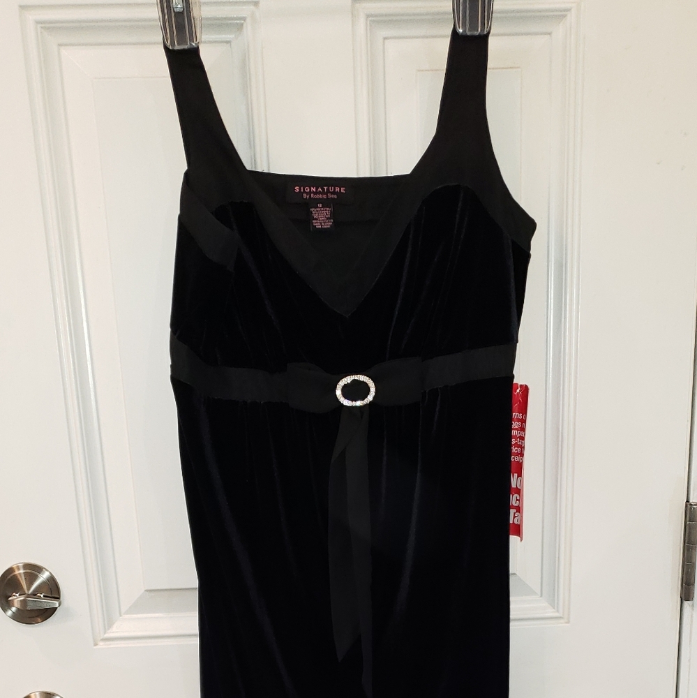 NWT Black velvet evening dress